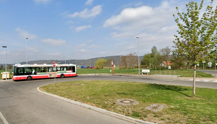 Rekultivace konečné autobusu (Panský dvůr)